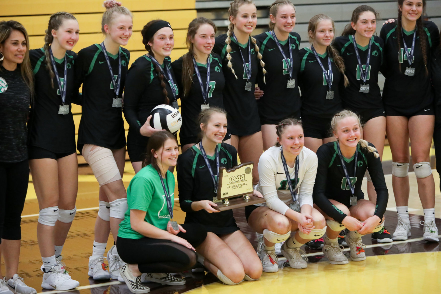 Sweet Home vs. Valley Catholic Volleyball Championship